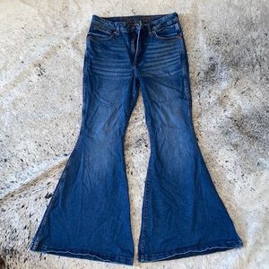 Size 30x32 wrangler retro flares